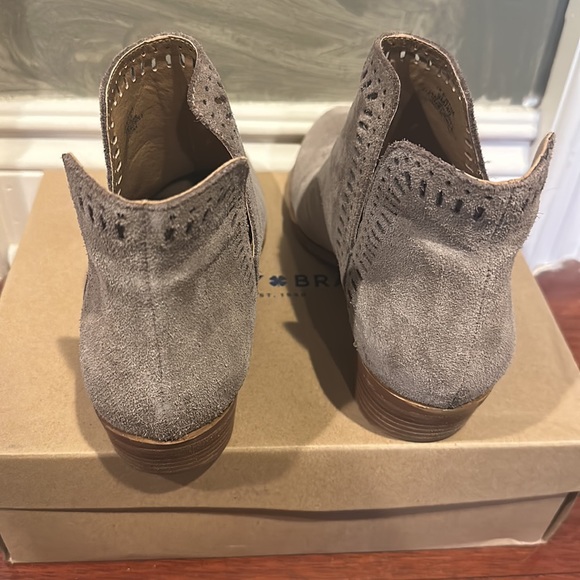 👢 Lucky Brand suede cowboy Shoe Booties 🍀 - Picture 2 of 4
